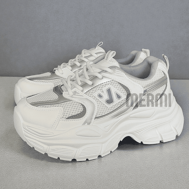 ZAPATILLAS J06 BLANCO Y GRIS