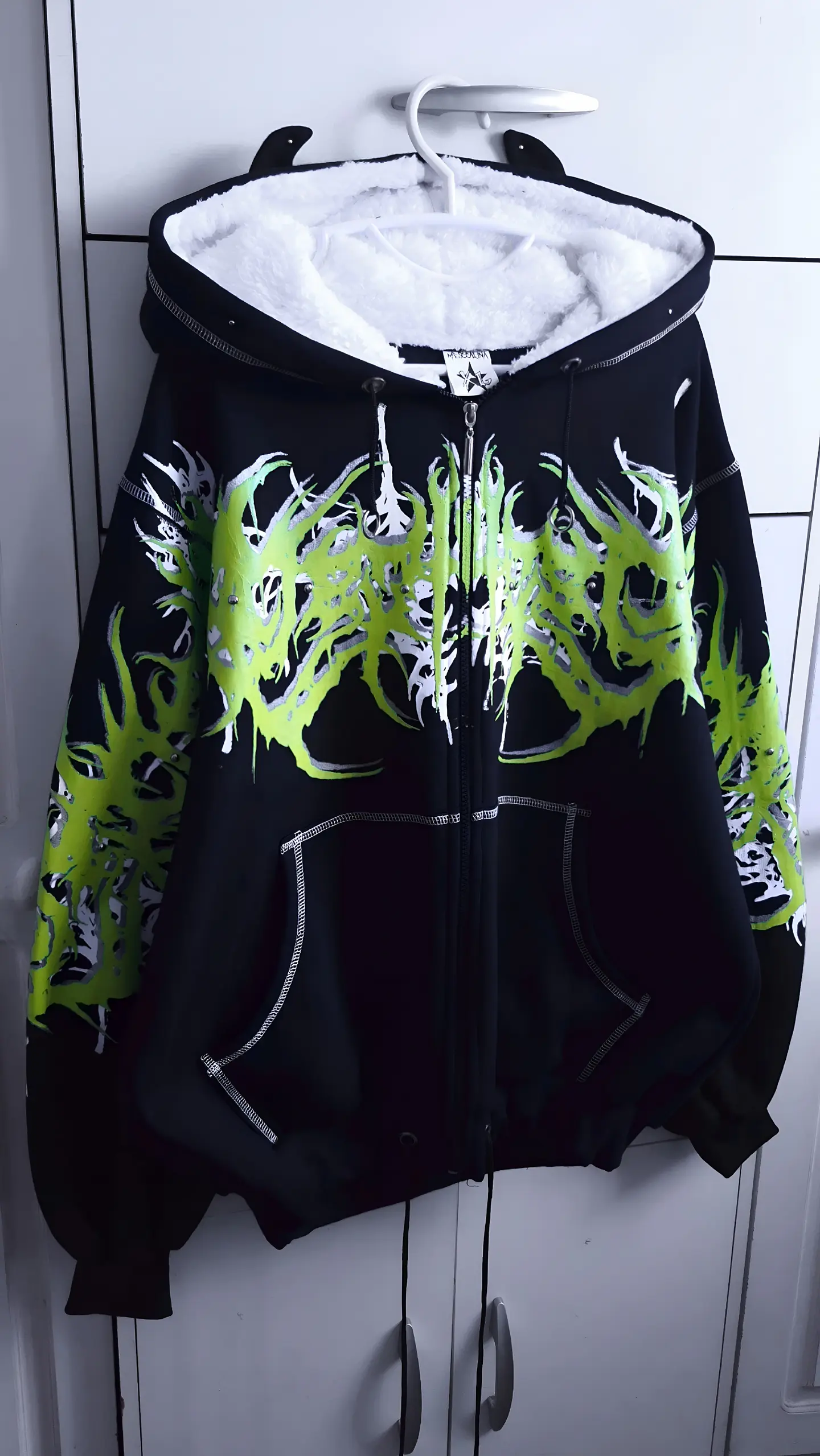 XL SKYRIM FLUOR GREEN 3