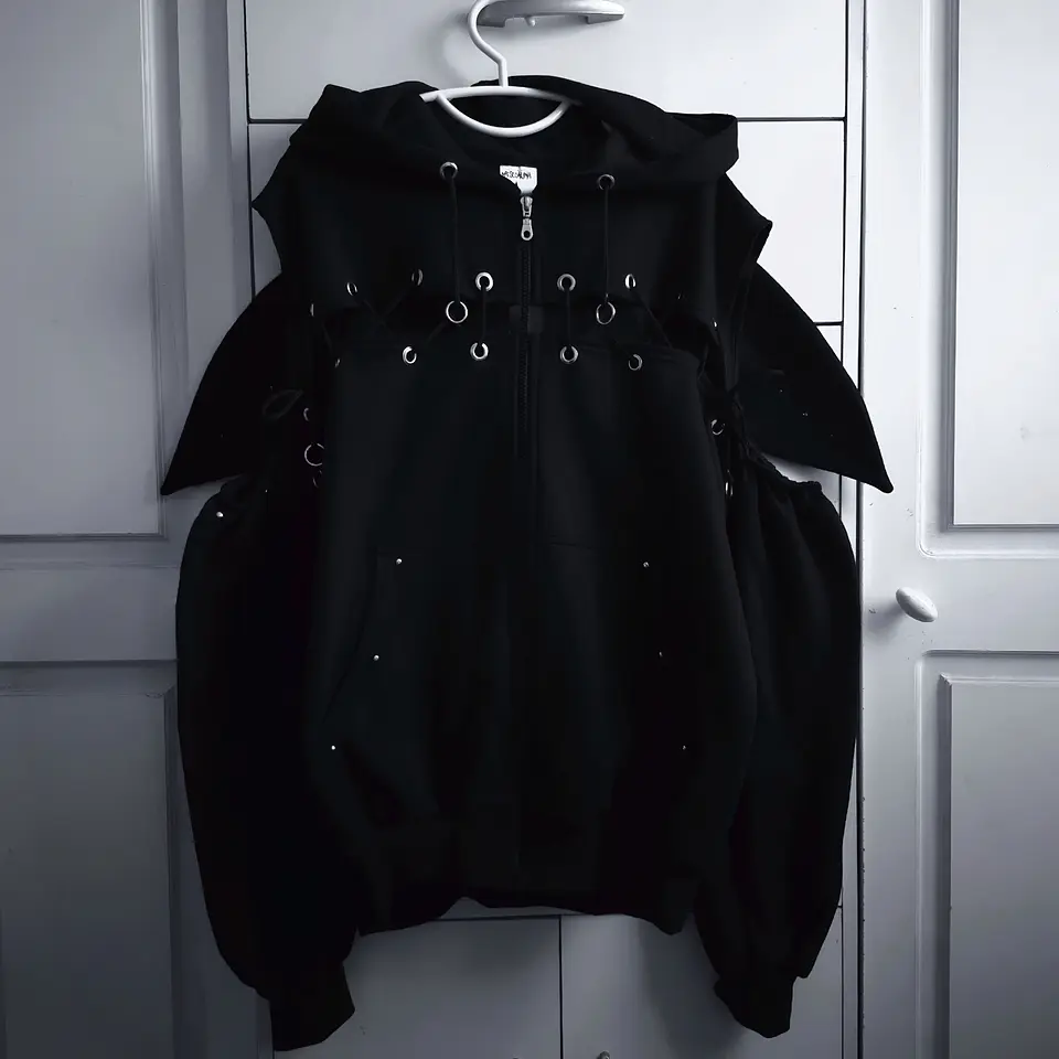 XL HEBRV BLACK BUNNY 1