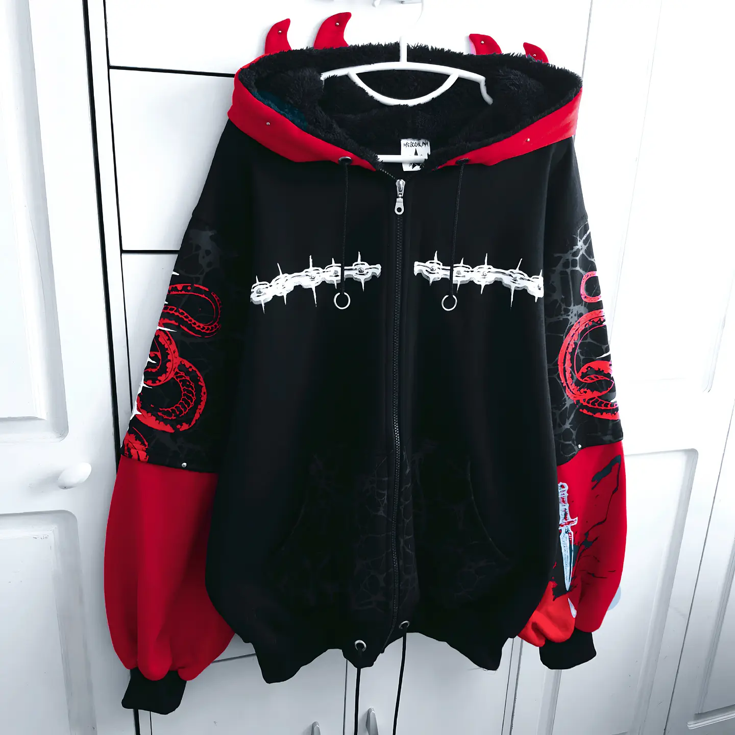 MEDUSV ☆ FULL RED 1