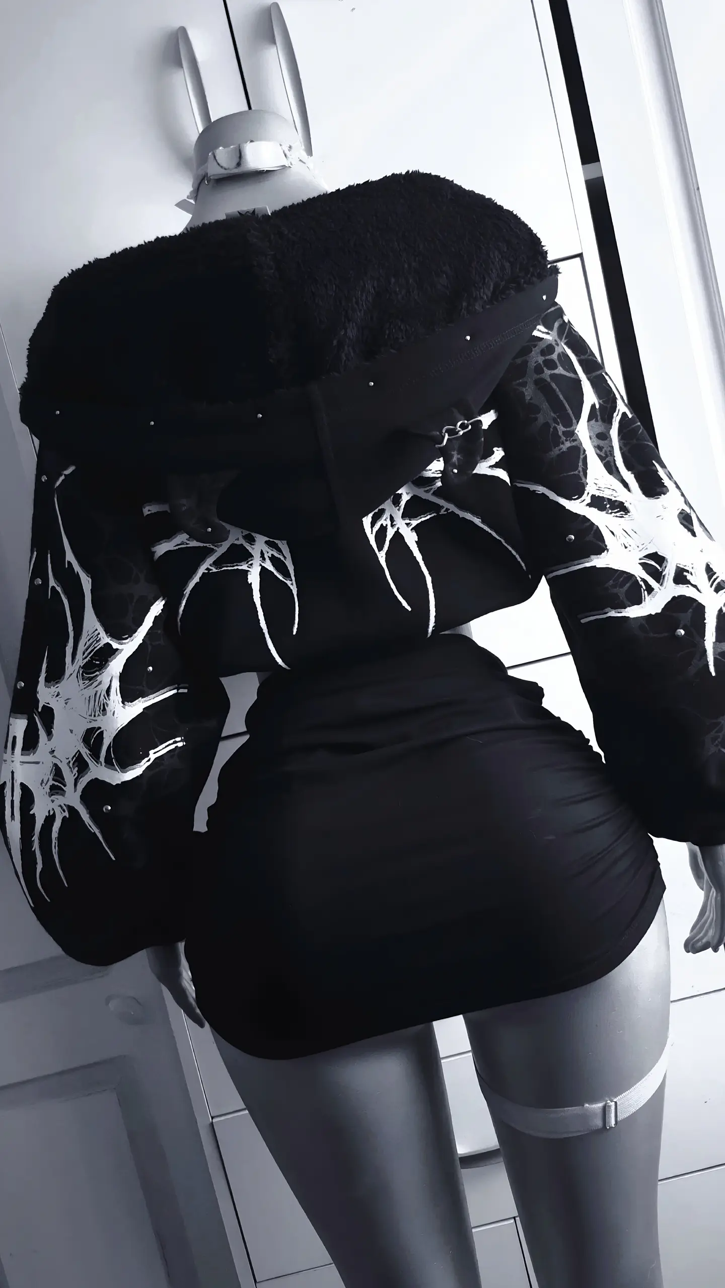 S • XL VALKYRIV 3