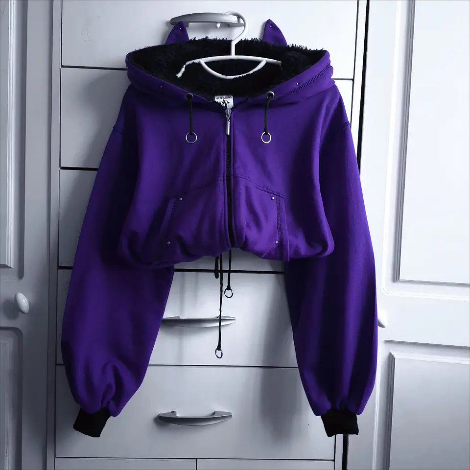M • PURPLE CAT 1