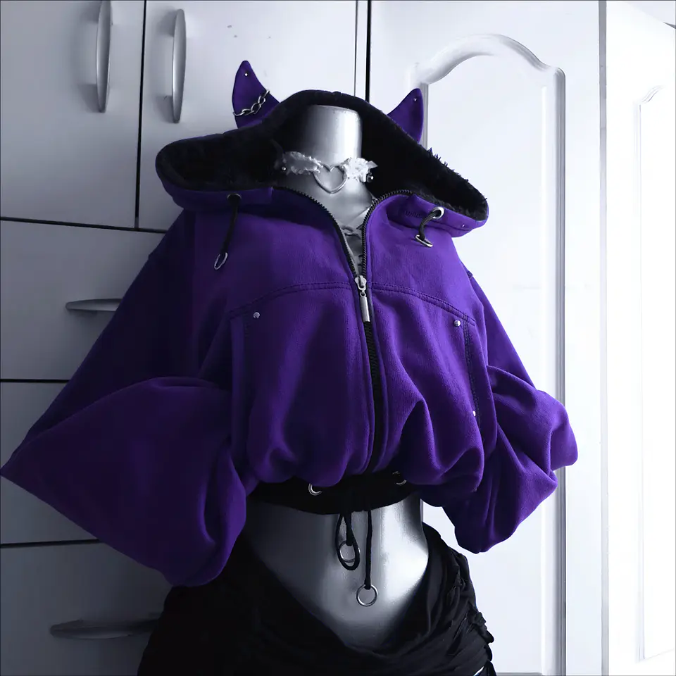 M • PURPLE CAT 2