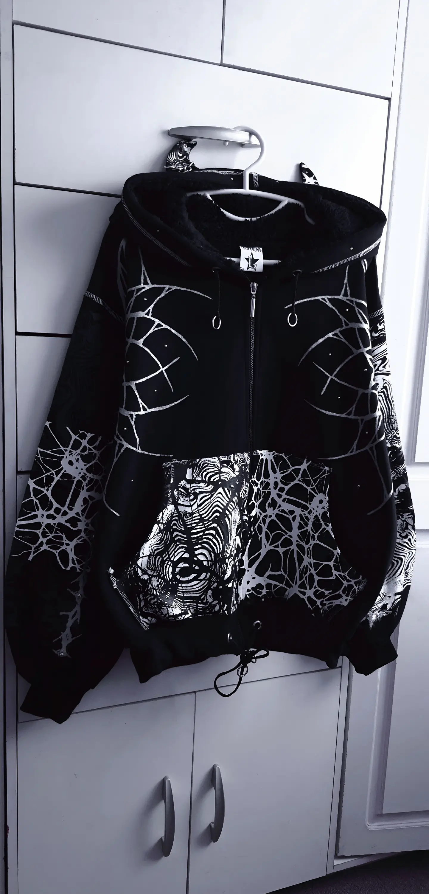  HYDRV BLVCK FULL 6