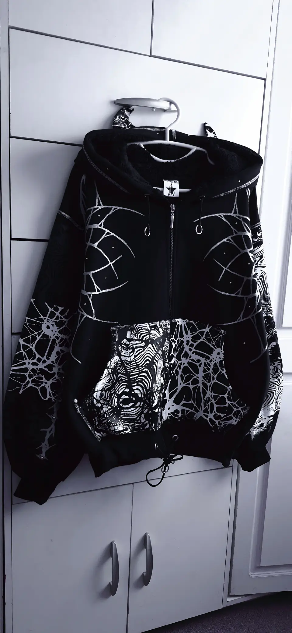  HYDRV BLVCK FULL 6