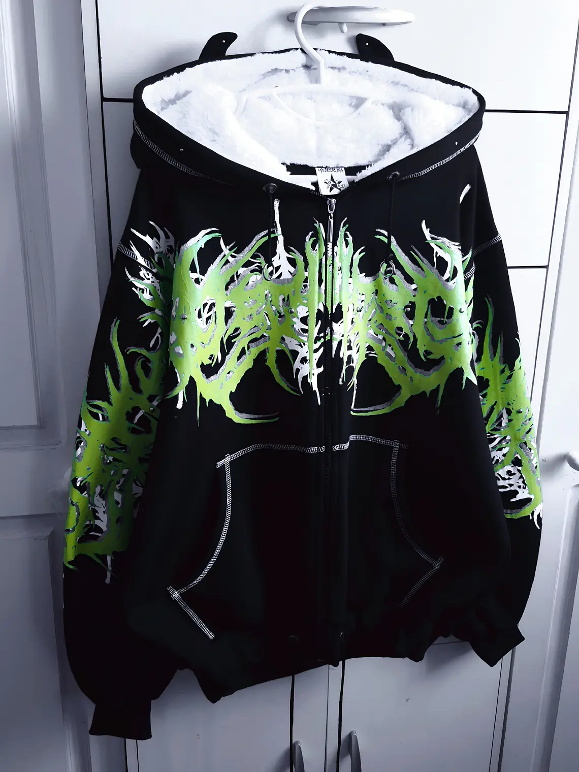 XL SKYRIM FLUOR GREEN 2