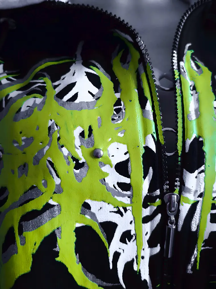 XL SKYRIM FLUOR GREEN 1