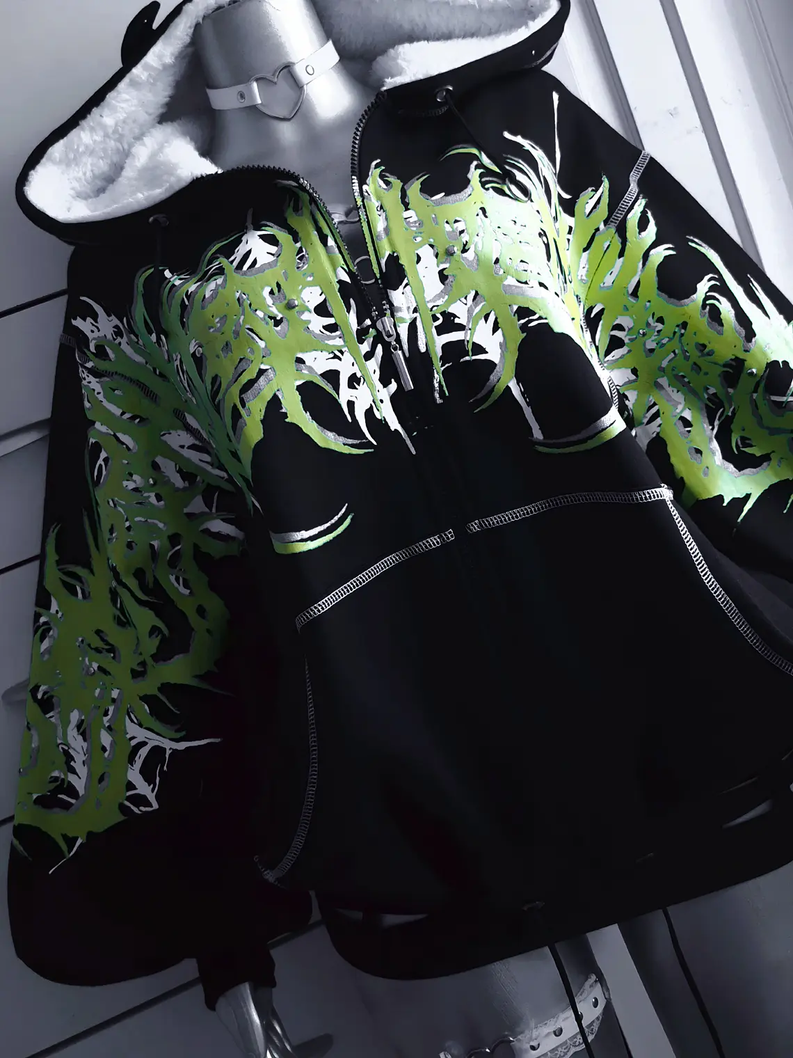 XL SKYRIM FLUOR GREEN 6