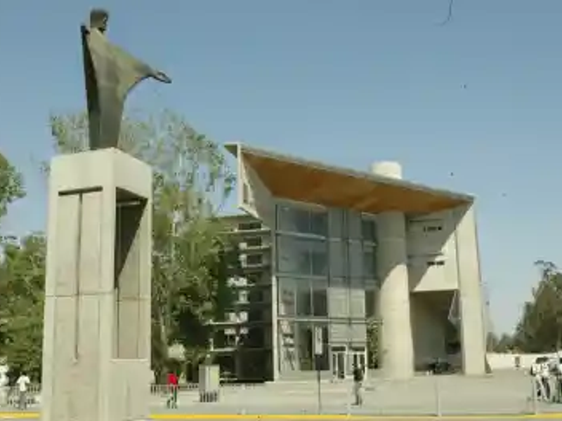 Fibra Óptica Optral en instalaciones de la Universidad Catolica de Chile