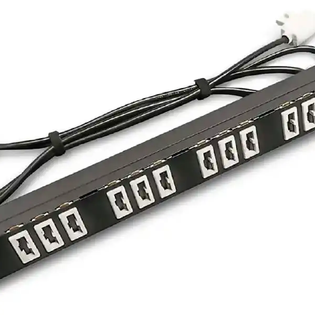 Foto de PDU 19 220V 10A 12x5100/Plug 2200 especial