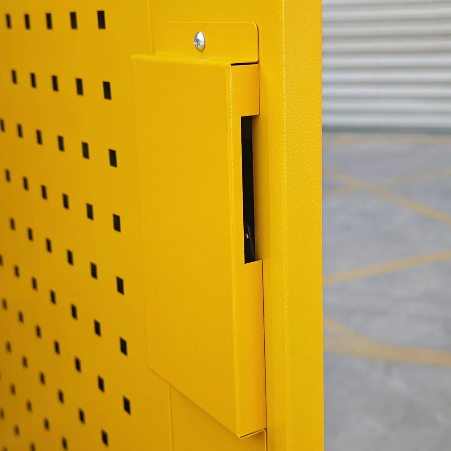 Gabinete Estante Metálico Herramientas con ruedas - 2 Puertas 5