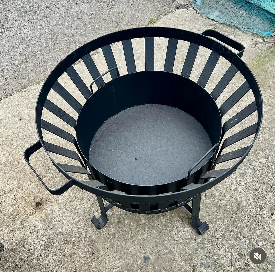 Brasero con parrilla  5