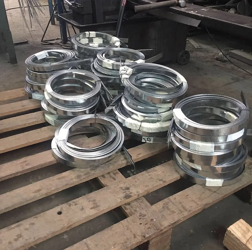 Rollo Zuncho Galvanizado 3kg 45Metros 2