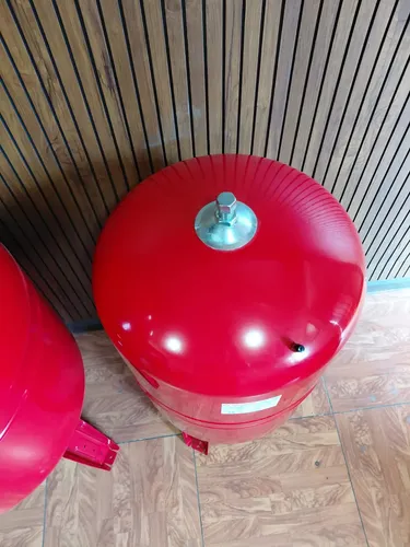 Estanque Hidroneumatico Varem 100 L - Vertical -10 Bar 6