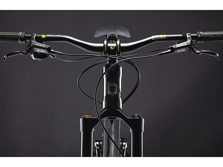 Bicicleta Commencal Meta V5 Öhlins Edition Glittery Black 2