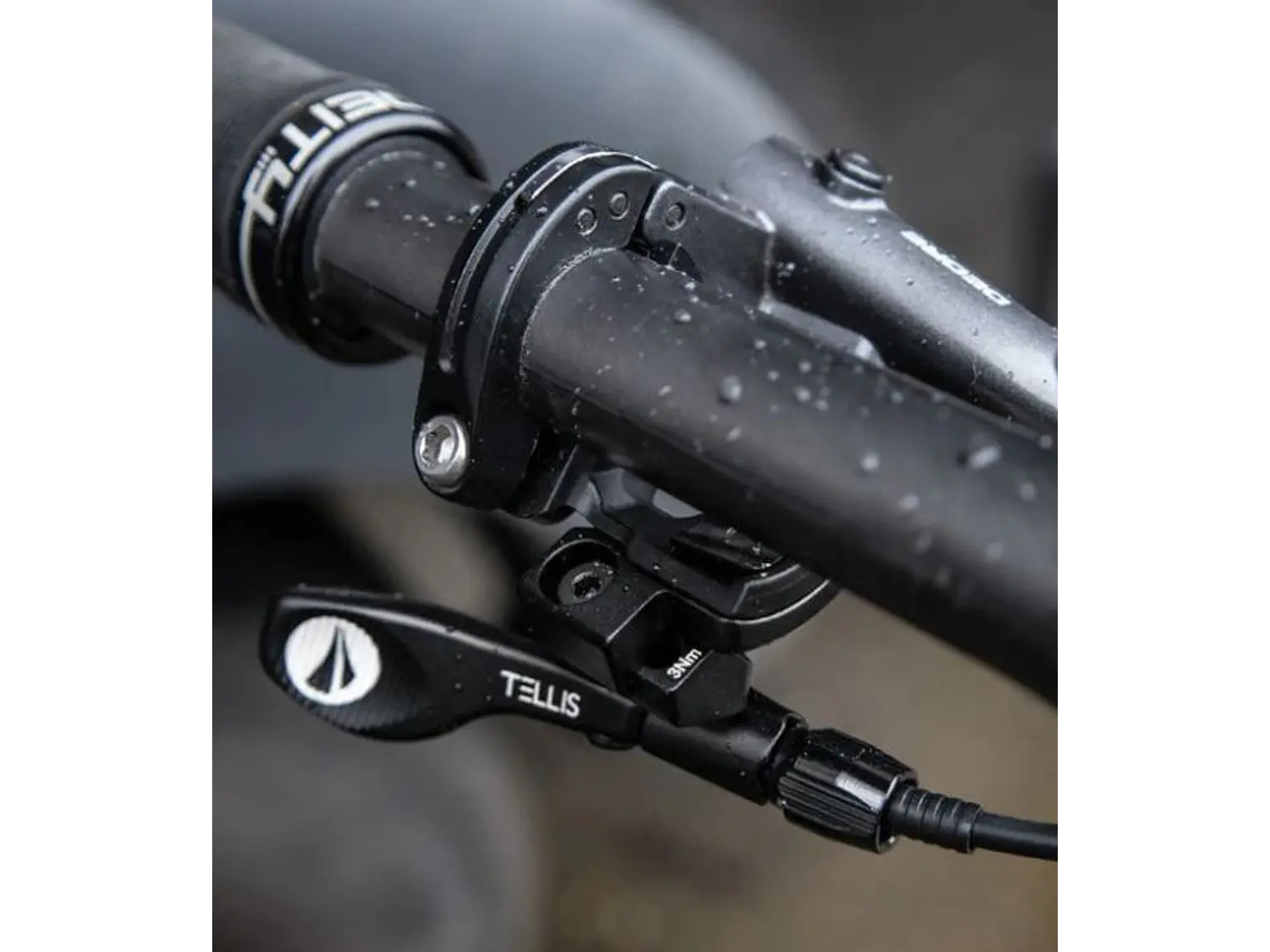 Remoto SDG 1X I-SPEC EV Mount para Tubo Retráctil 3