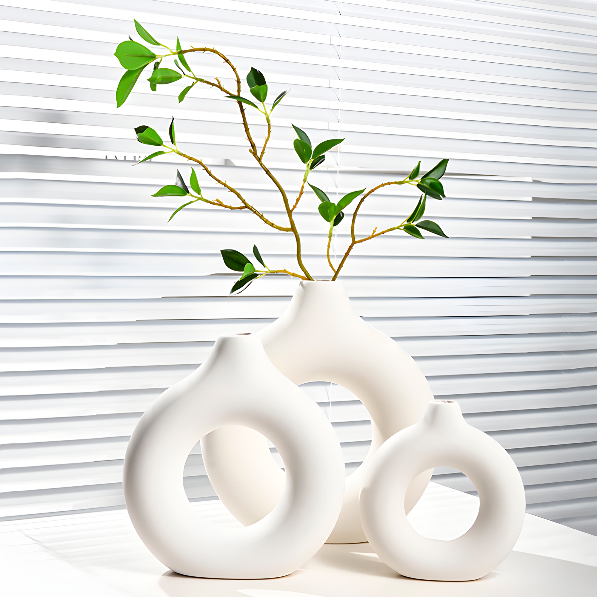 Jarrón de cerámica Blanca Forma de Embrión para Plantas 23.4 X 22.8 CM 2