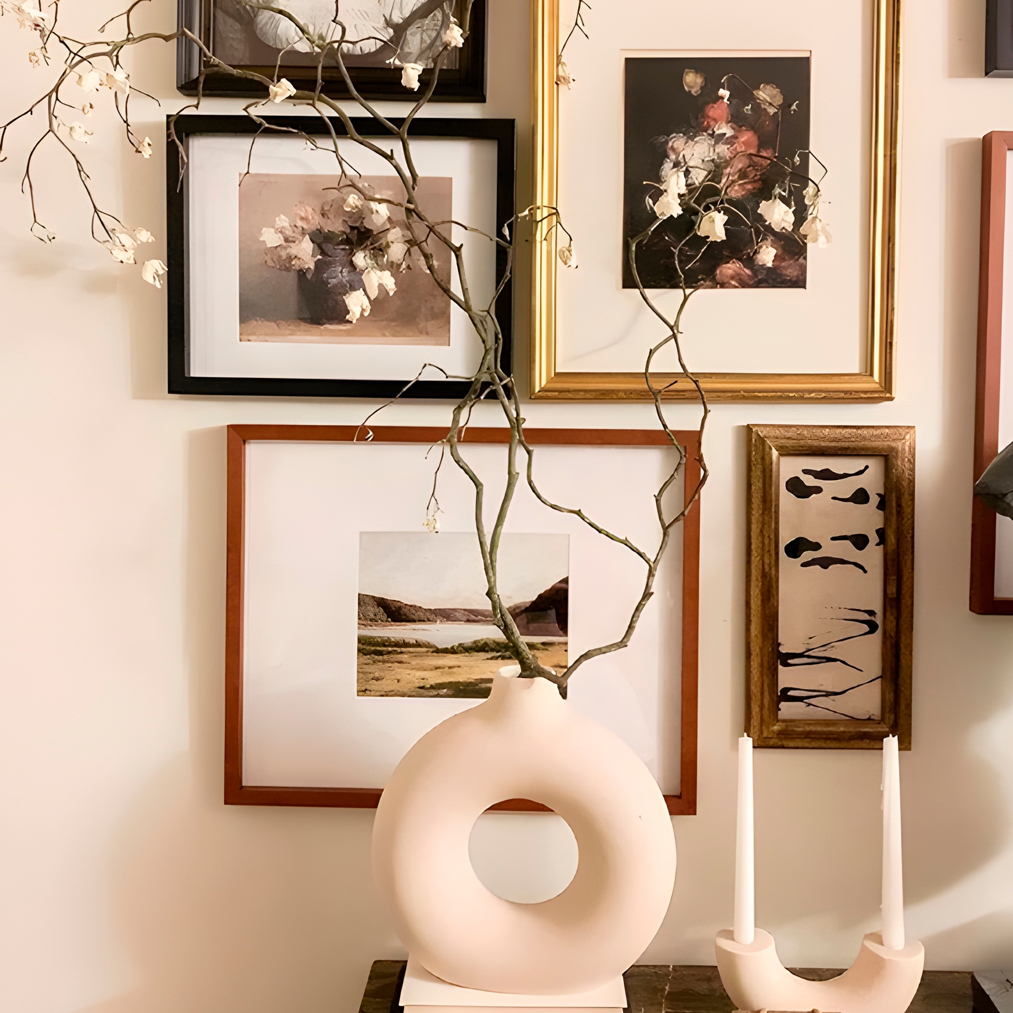 Jarrón de cerámica Blanca Forma de Embrión para Plantas 23.4 X 22.8 CM 10