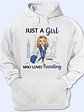 Just A Girl Who Loves Traveling - Gift For Travel Lovers - Personalized Custom Hoodie - Vorschaubild 1