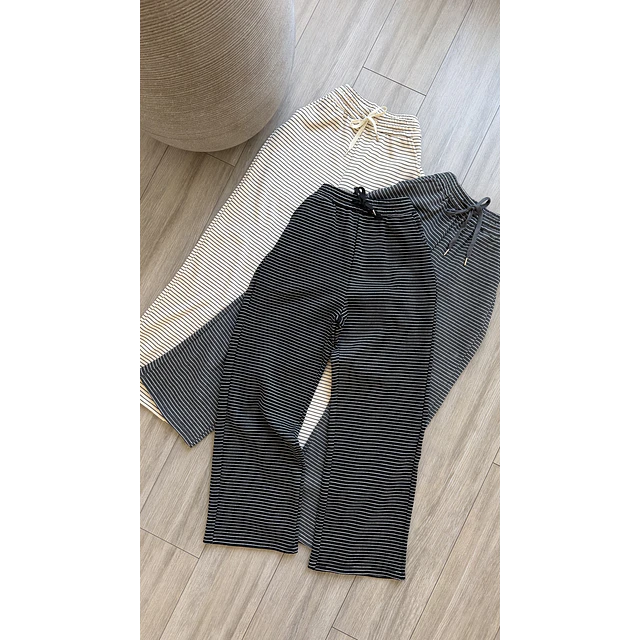 Pantalón de buzo rayas 