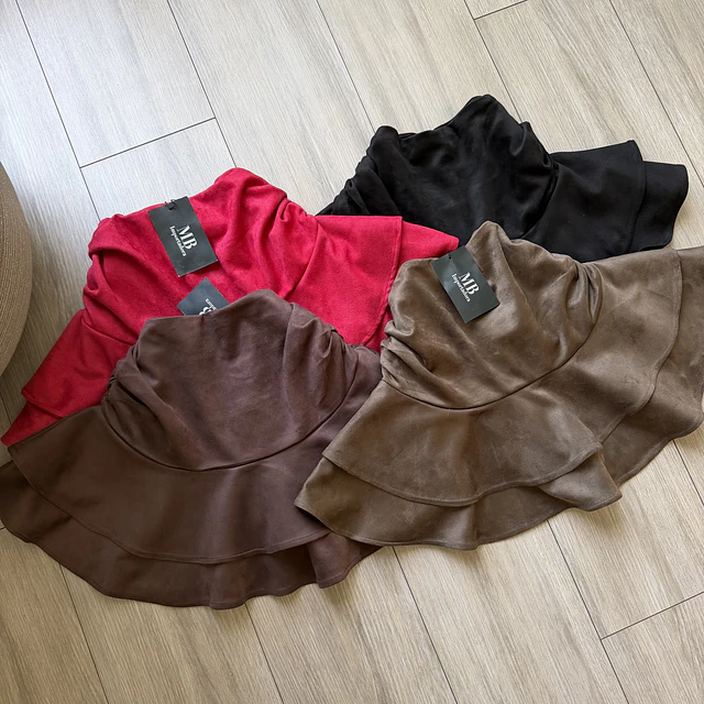 Falda short simil gamuza 