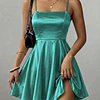 Vestido satinado acampanado 
