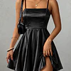Vestido satinado acampanado 