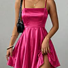 Vestido satinado acampanado 