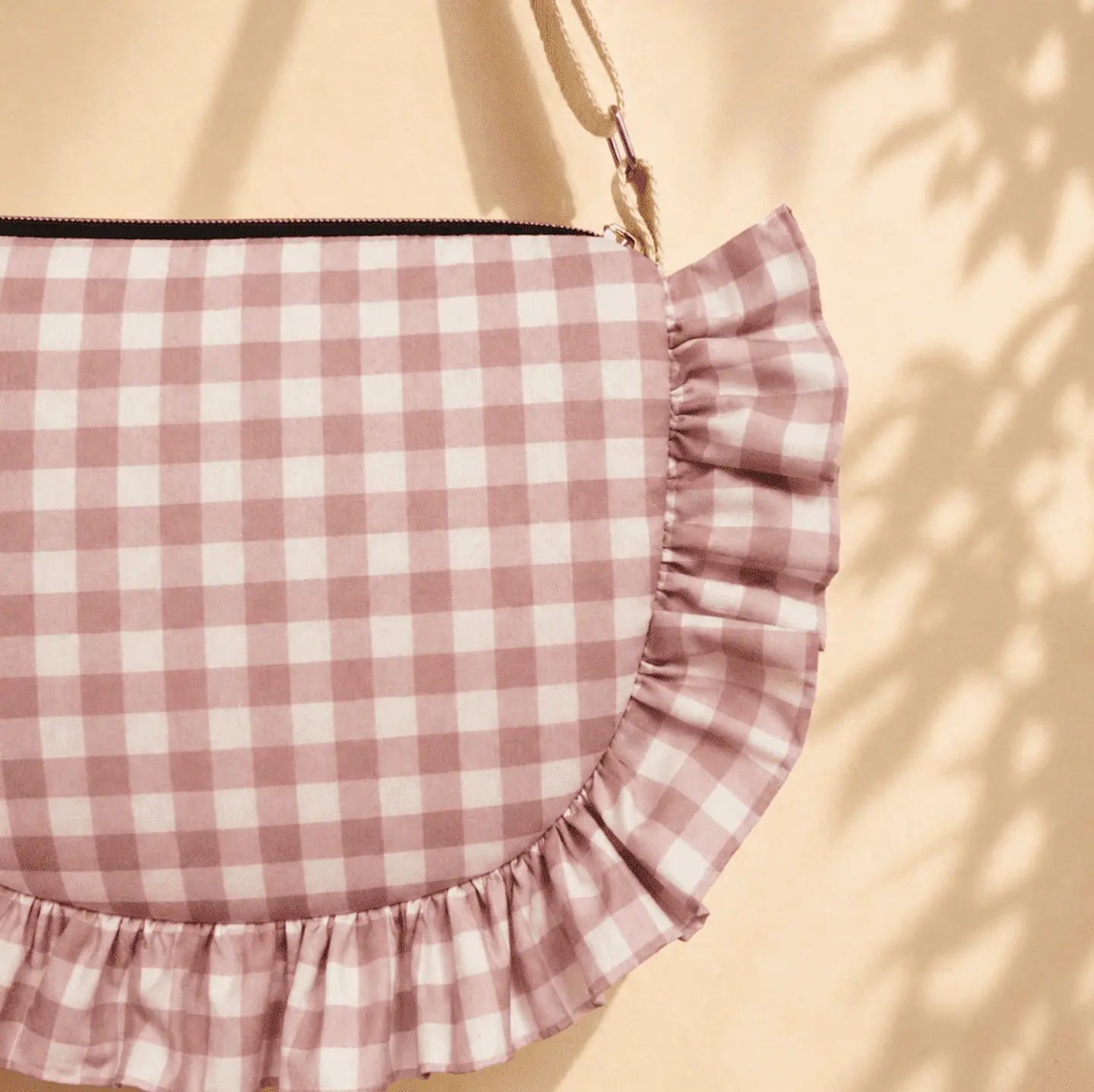 Bolso con volantess Alma 1