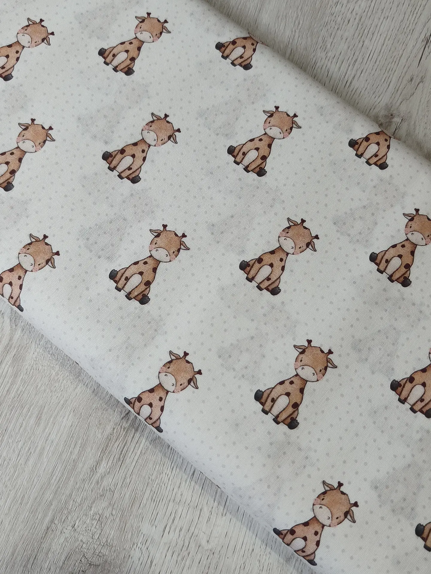 Tela  con estampado de jirafas  2