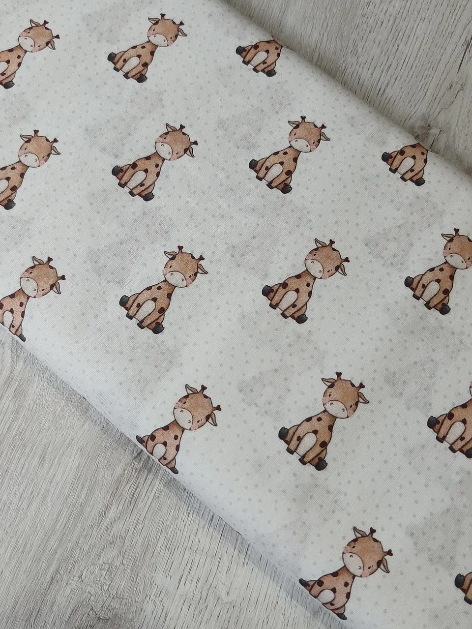 Tela  con estampado de jirafas  2