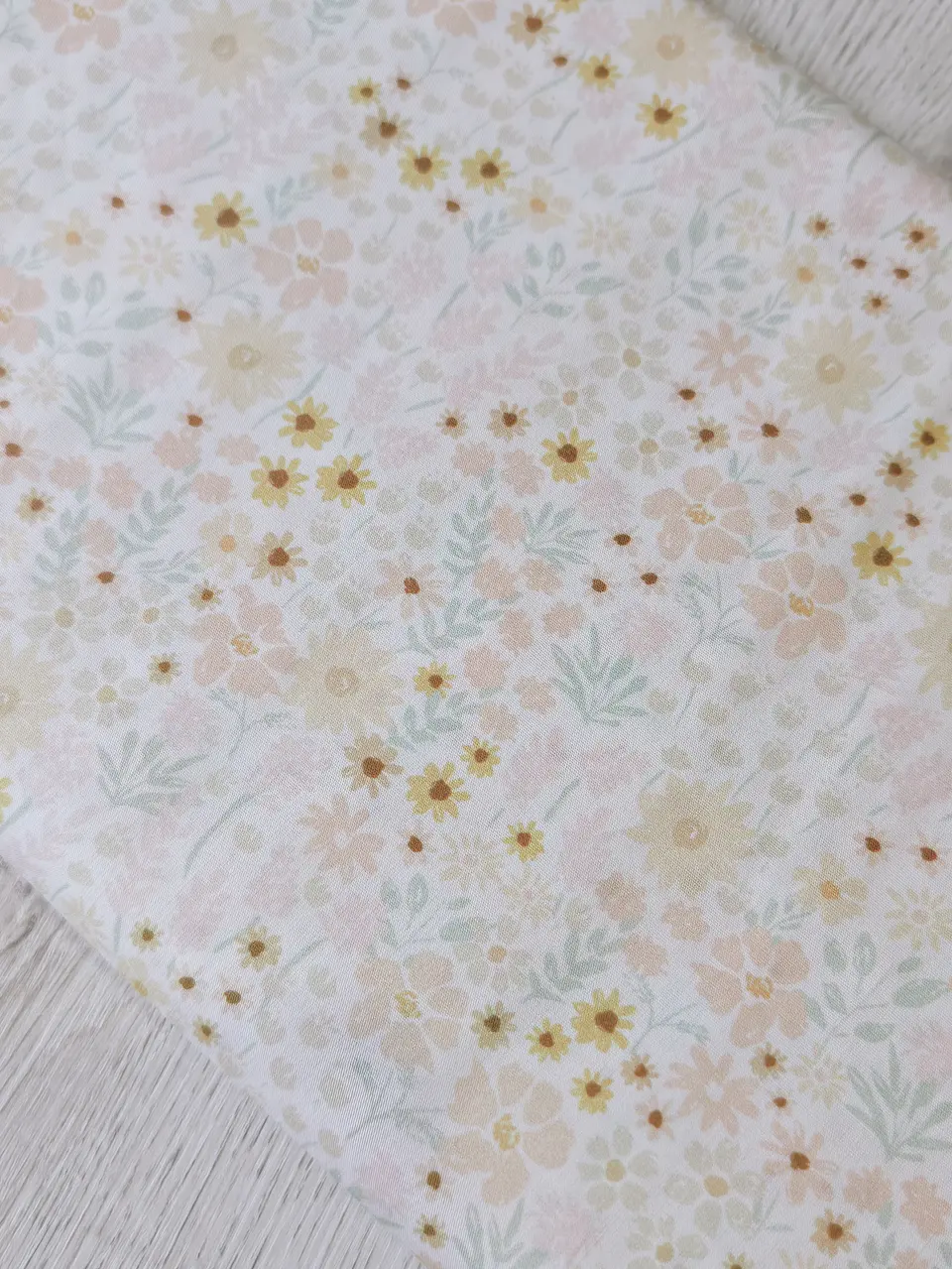 Tela con estampado de flores Senda 2