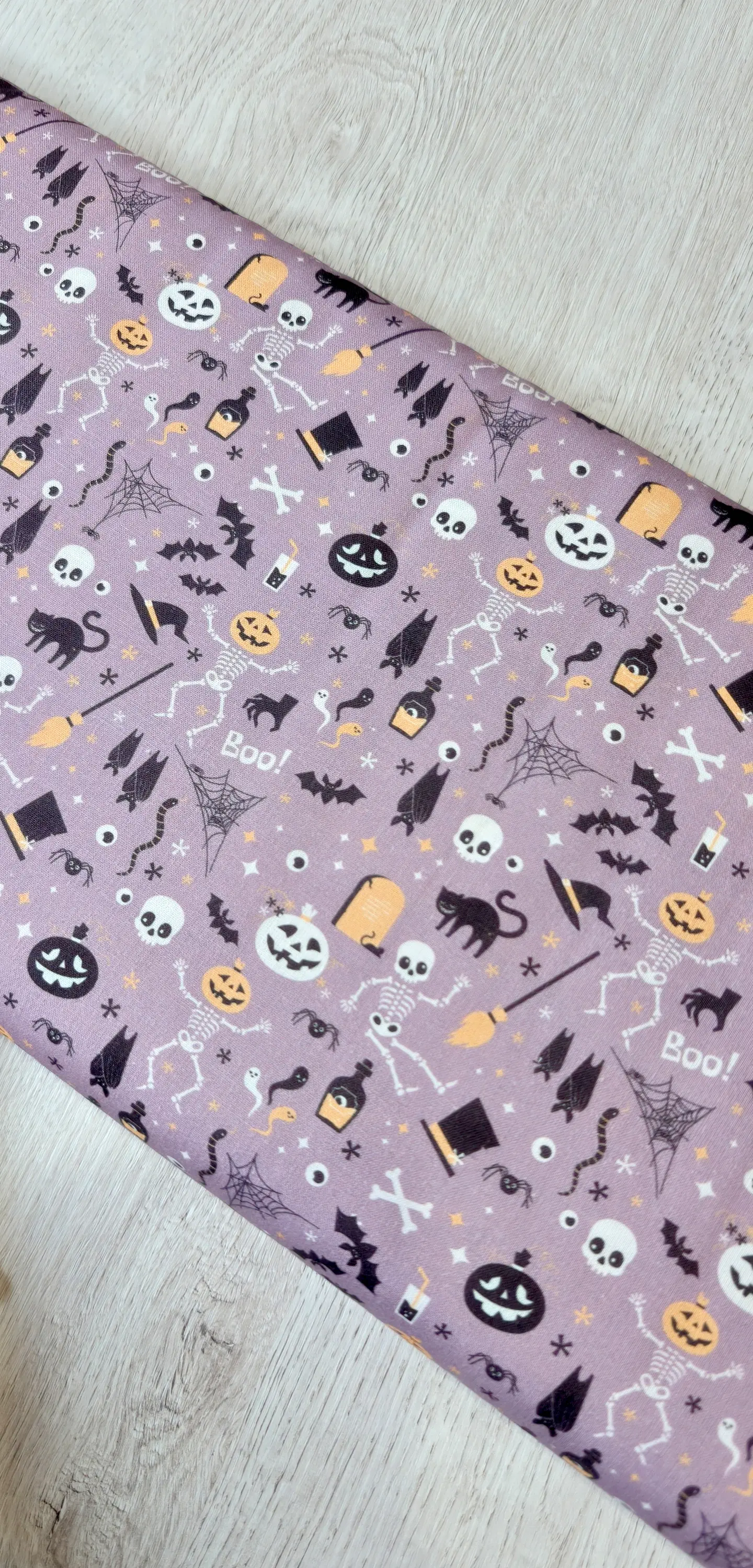 Tela con estampado de Halloween  1