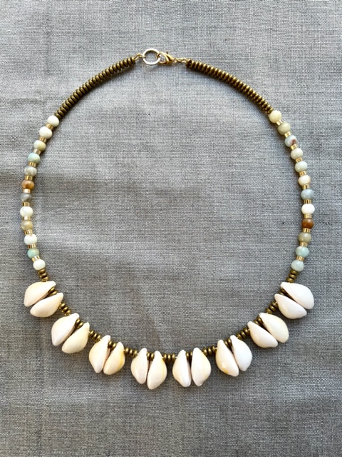 Collar Caracolas y Piedras Amazonita