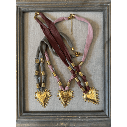 Collares Cinta de Tela Corazón Acero baño Oro