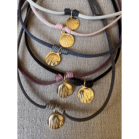 Collar Virgen Niña Bronce