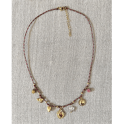 Collar Hilo Detente y figuras acero 