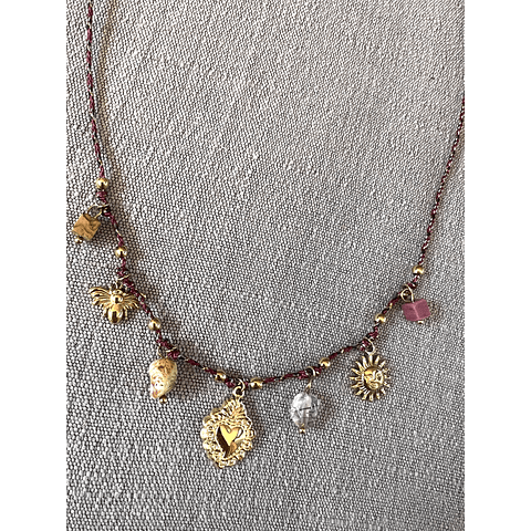 Collar Hilo Detente y figuras acero 