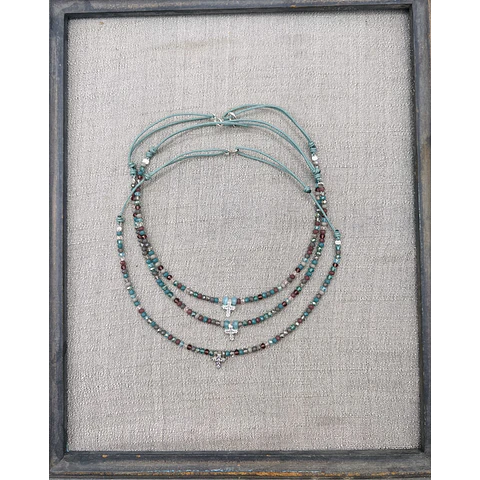 Collar Cristales Cruz de Plata y Circones 