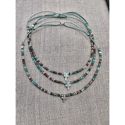 Collar Cristales Cruz de Plata y Circones 