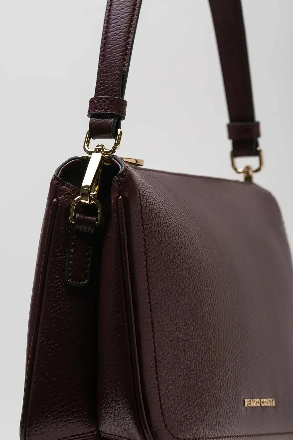 Cartera Versatil Loop en cuero 4
