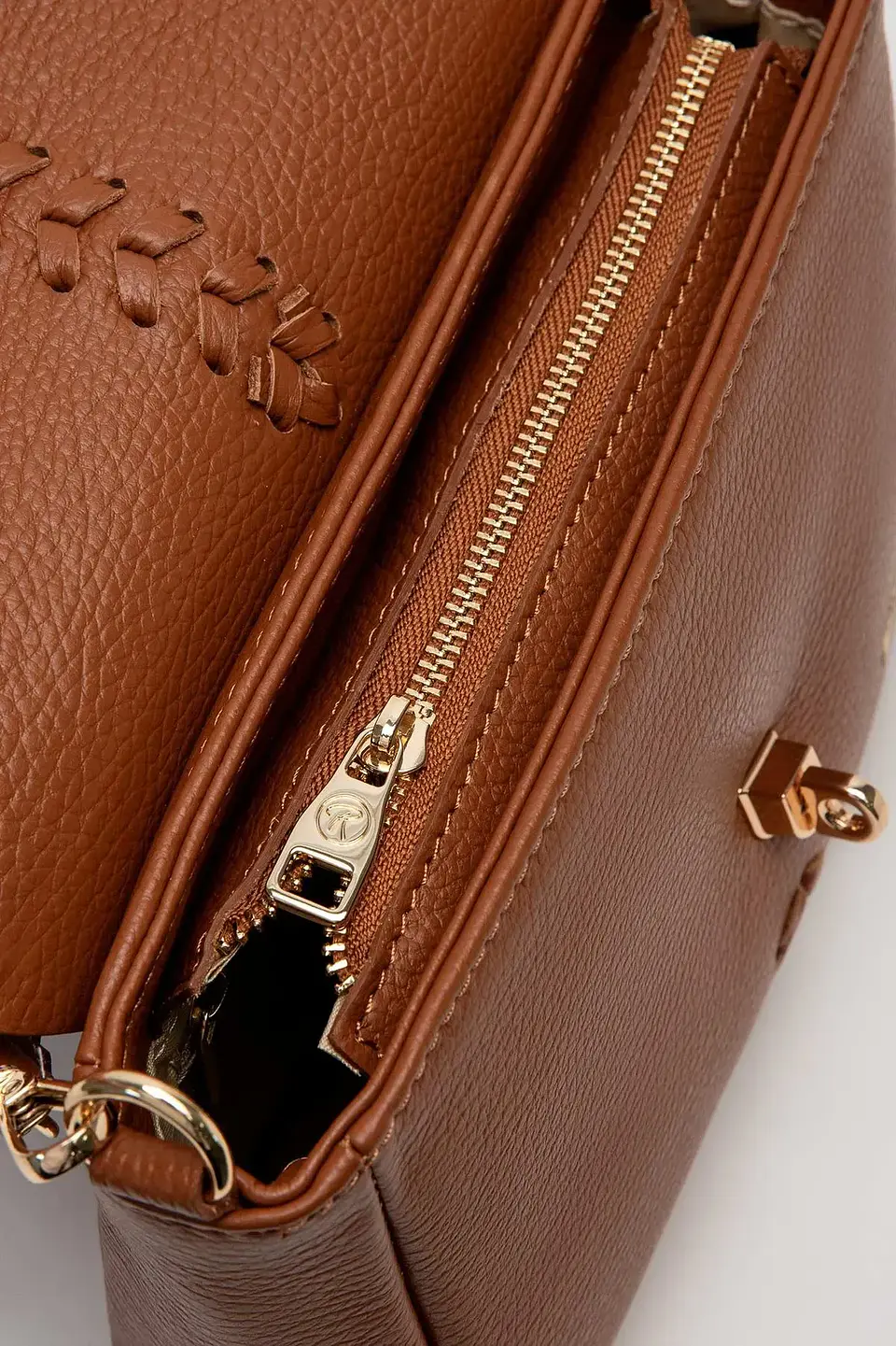 Cartera Espiga en cuero II 4