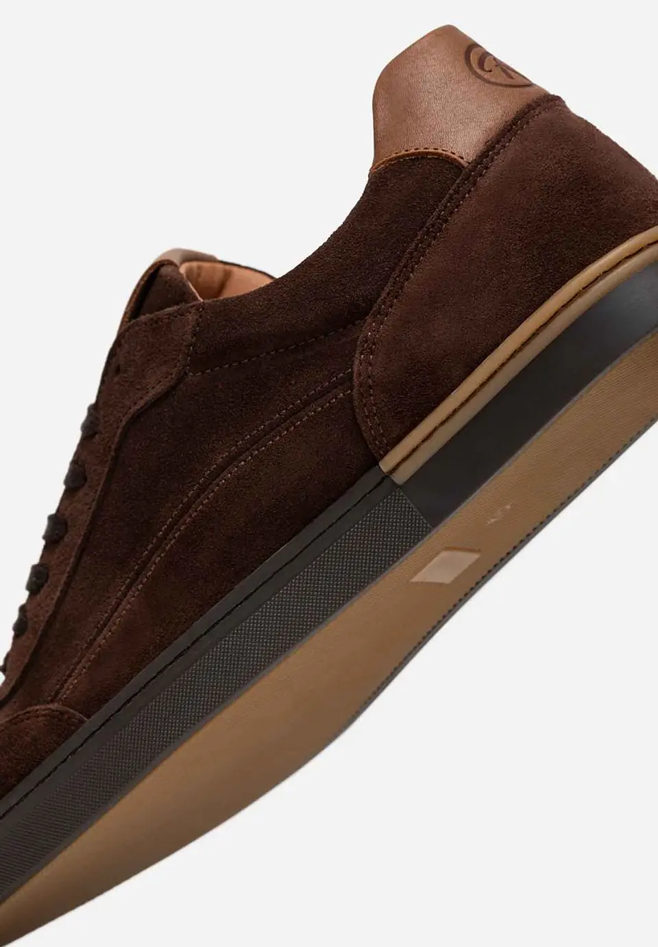 Zapatillas Urbanas Metro en gamuza 3