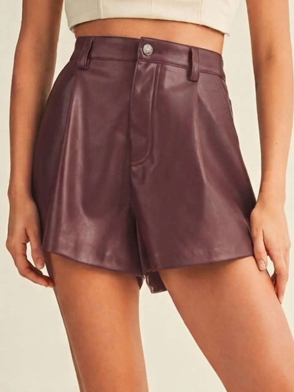Short Anne Vino 1