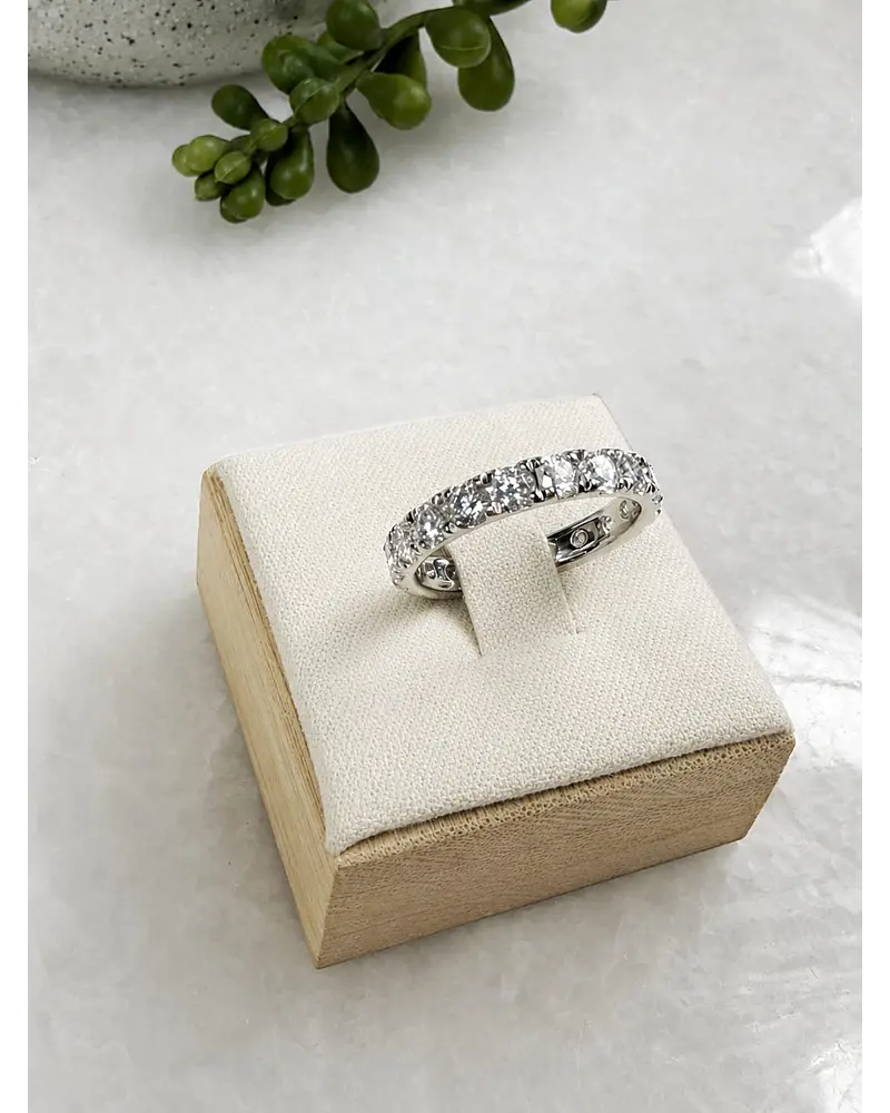 Anillo Capri