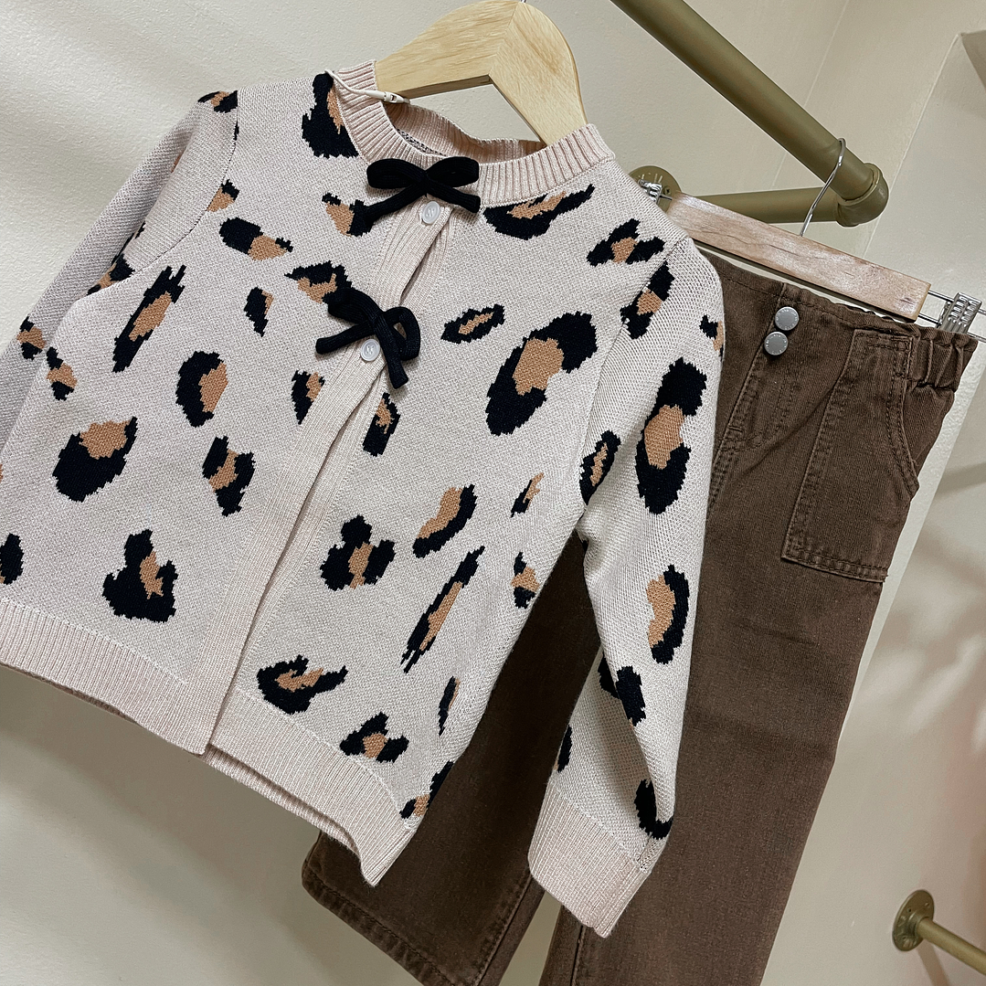 Jeans palazzo + cardigan print  1