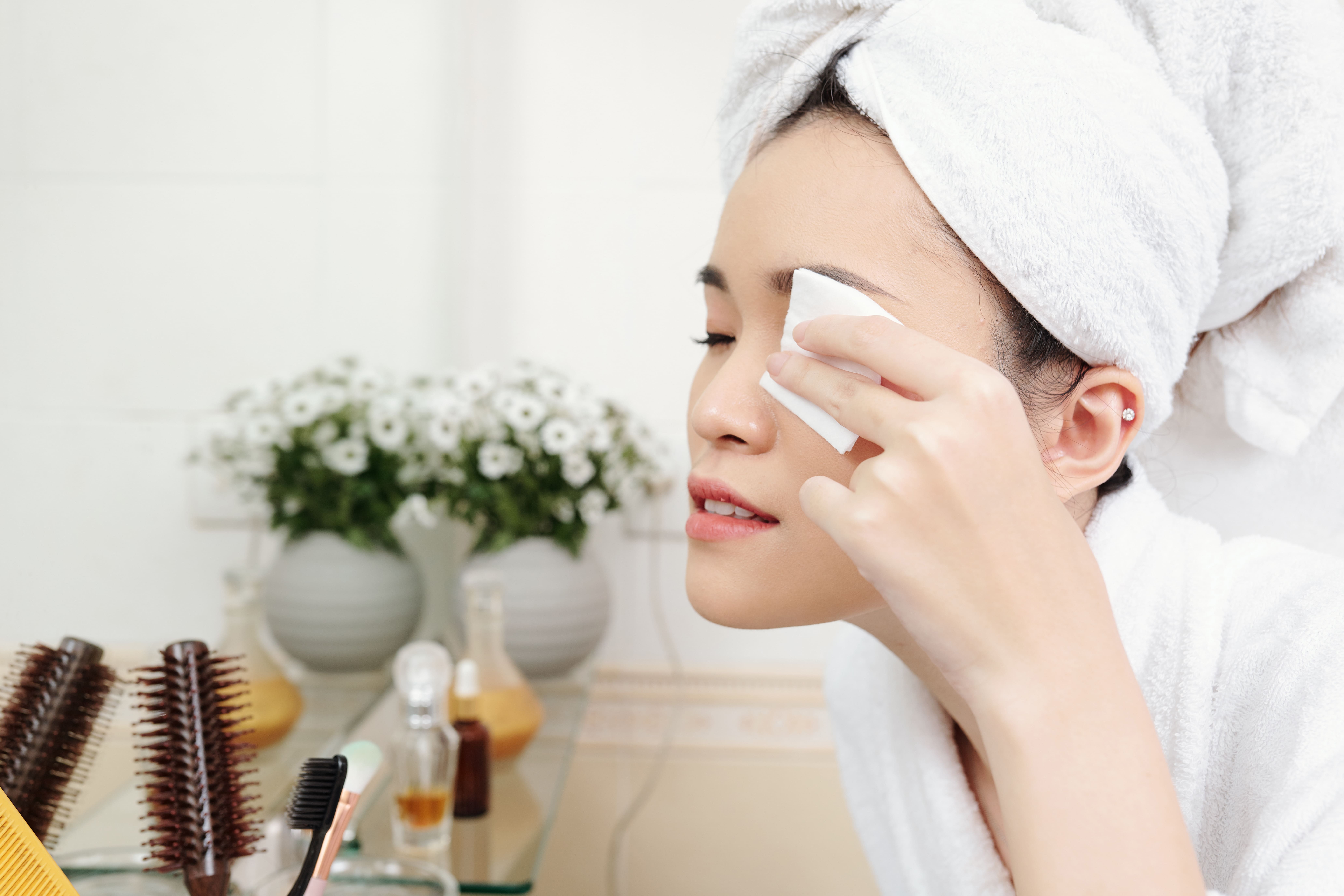 Rutina de noche para cuidar y regenerar las pestañas