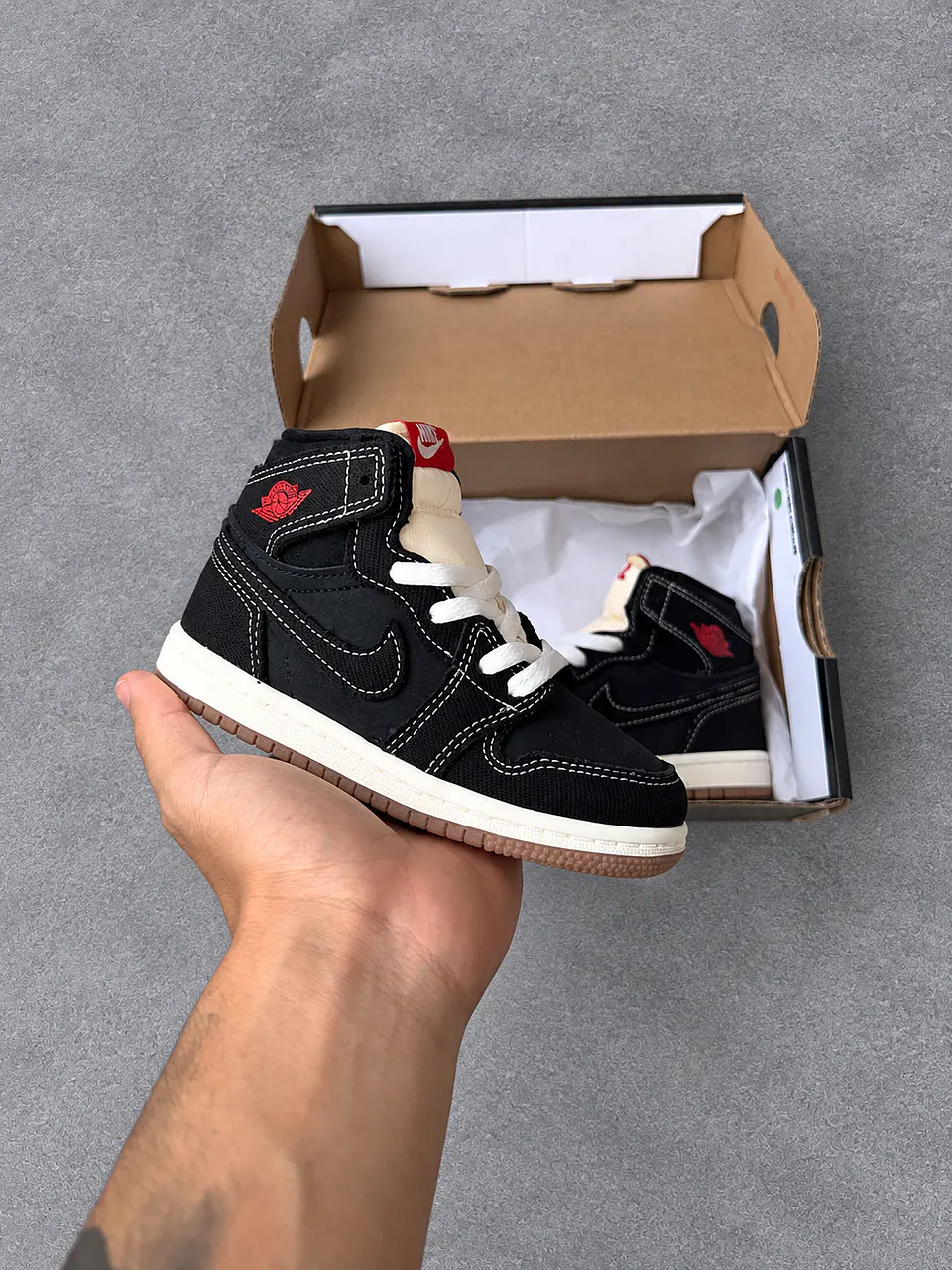 Jordan 1 mid 2