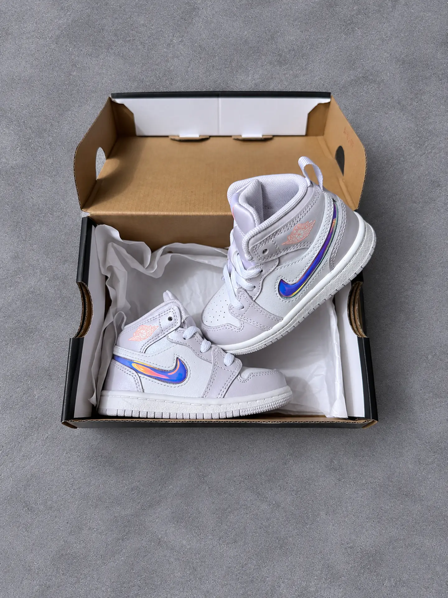 Jordan 1 mid  1