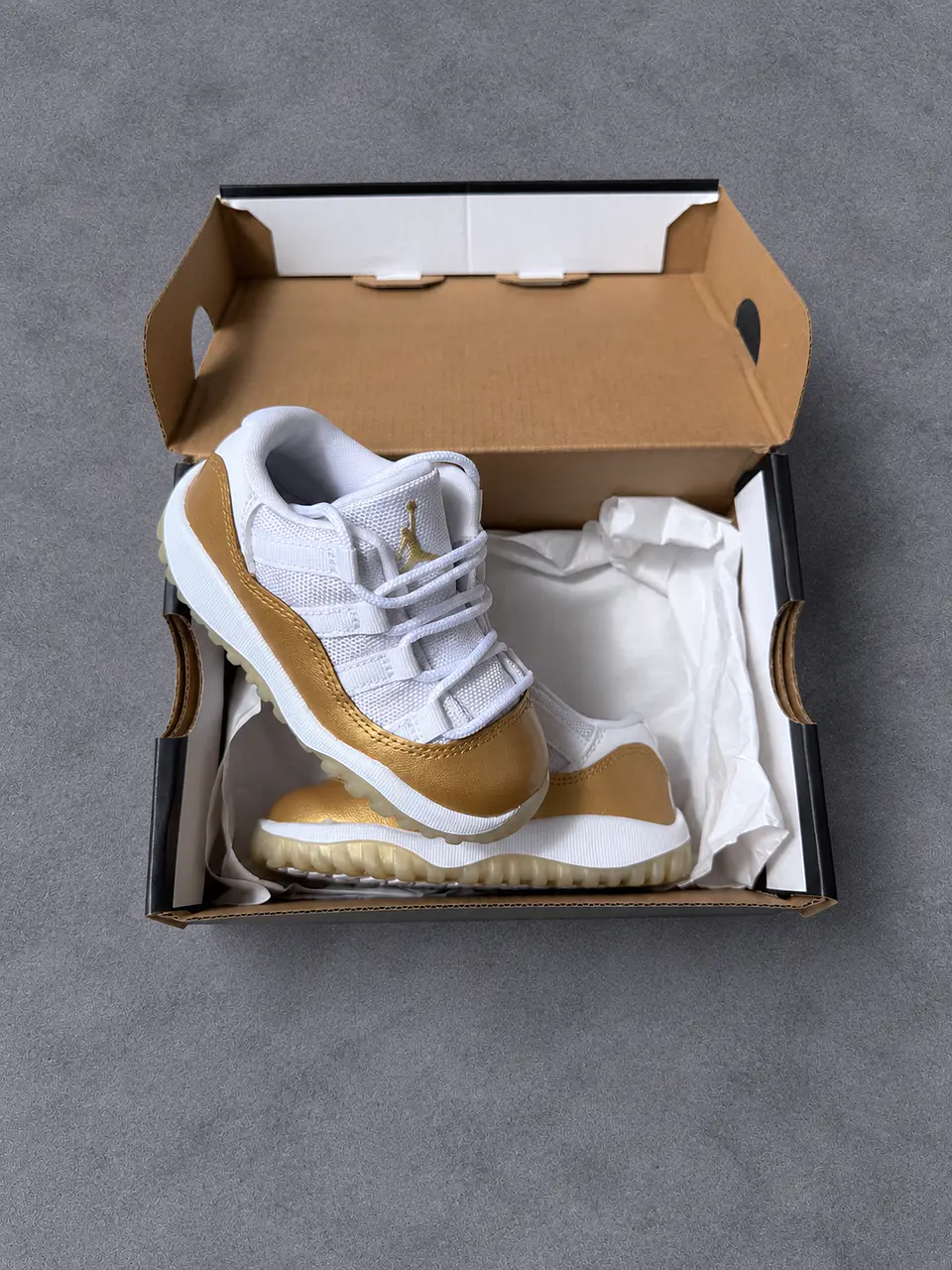 Jordan Retro 11  1